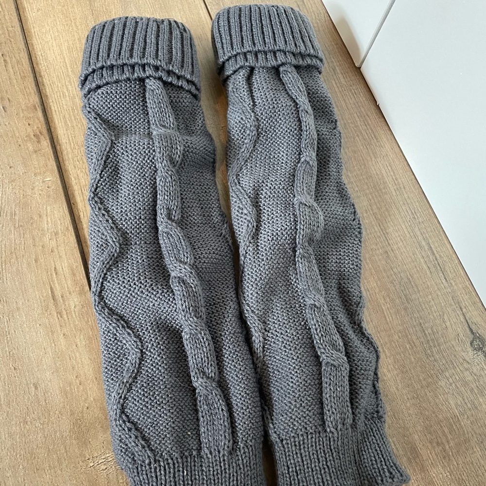 NWOT Soft Grey Leg Warmers